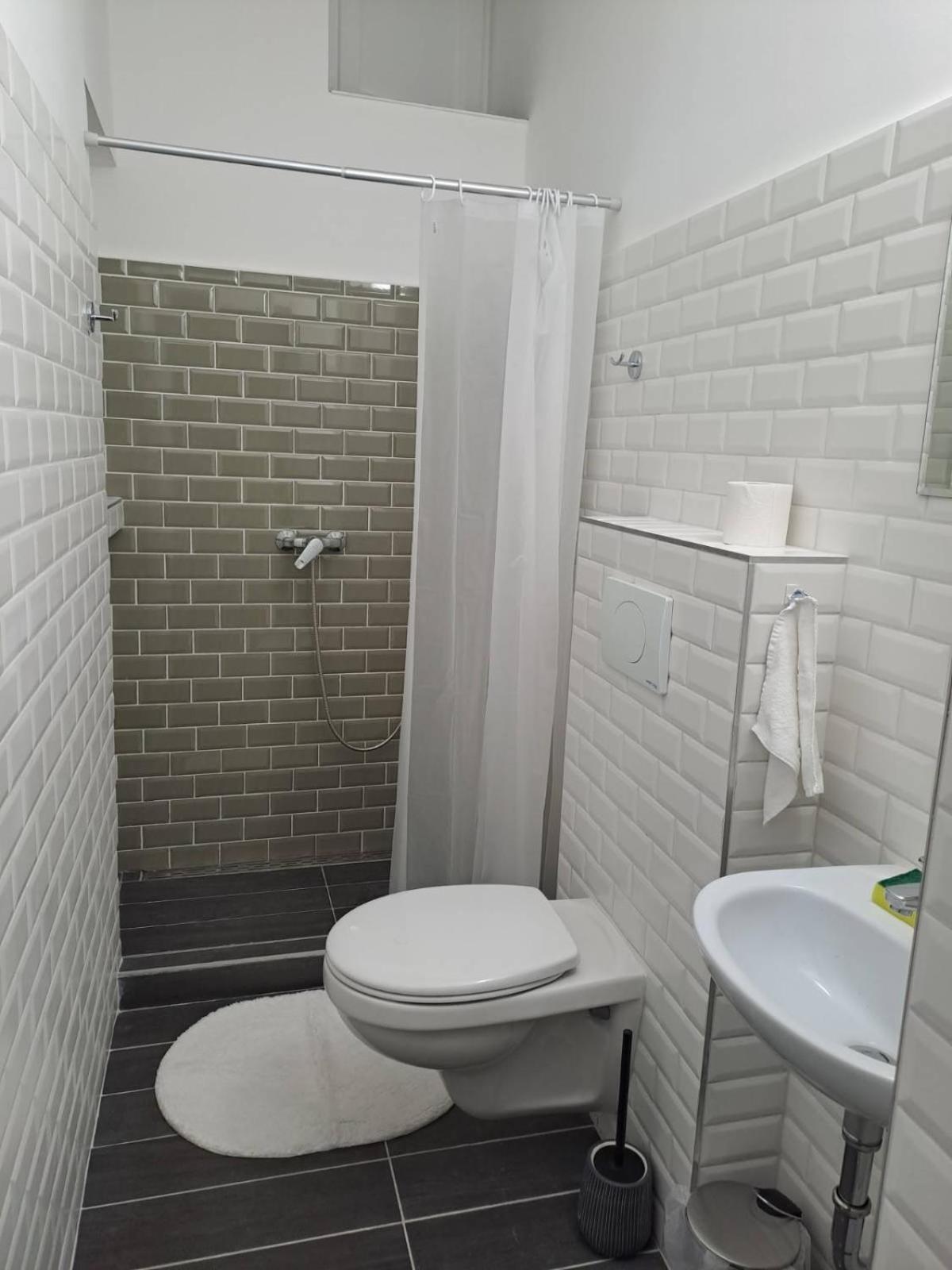 Cute Downtown Apartment Βουδαπέστη Εξωτερικό φωτογραφία